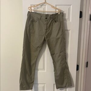 Men's Levi’s 569 Dark Khaki Pants W36 L32
